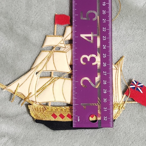 Cutty Sark Emblematic Clipper Ship Ornament London England - Picture 6 of 11